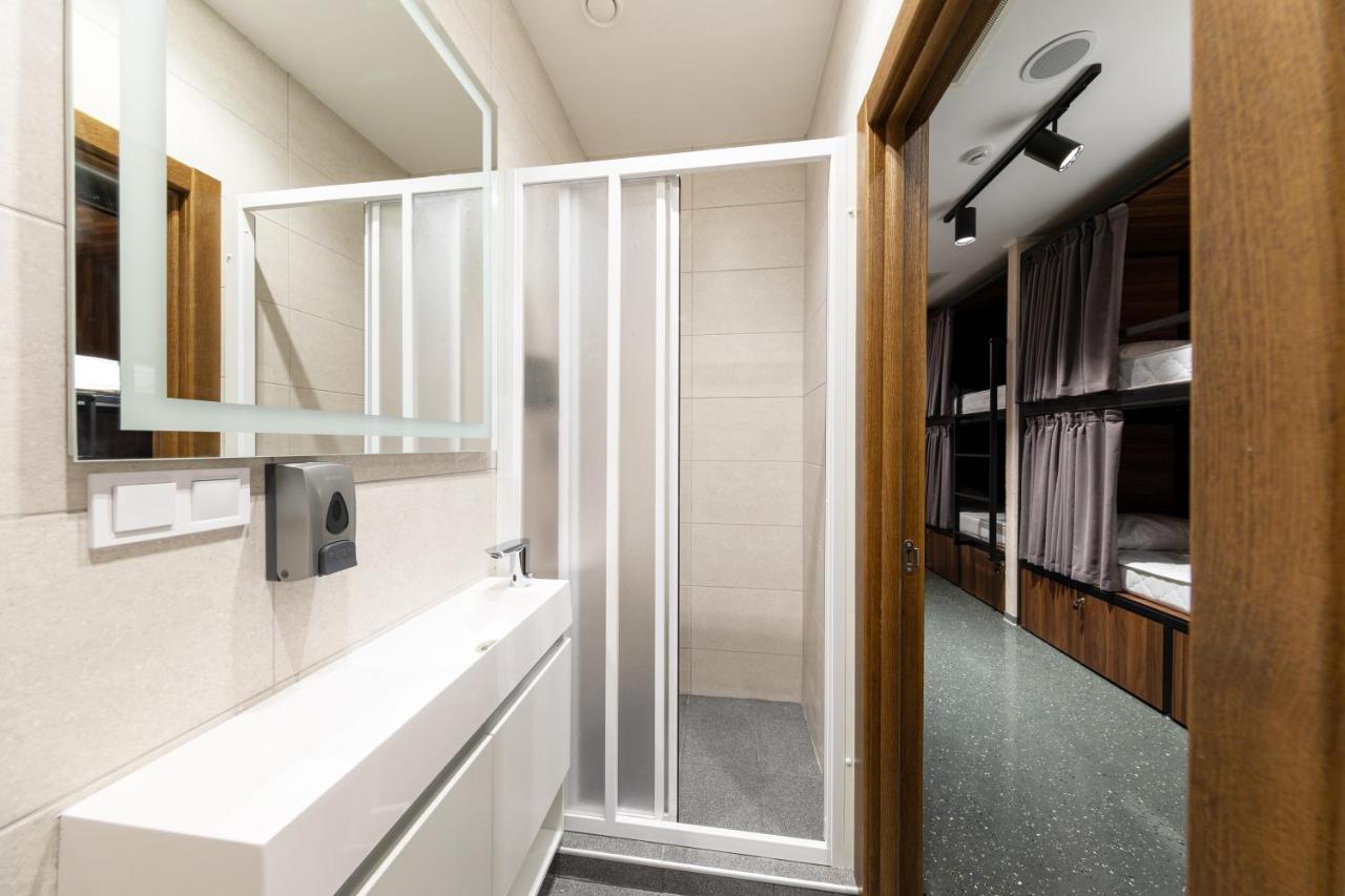 Misto Capsule Hotel كييف المظهر الخارجي الصورة